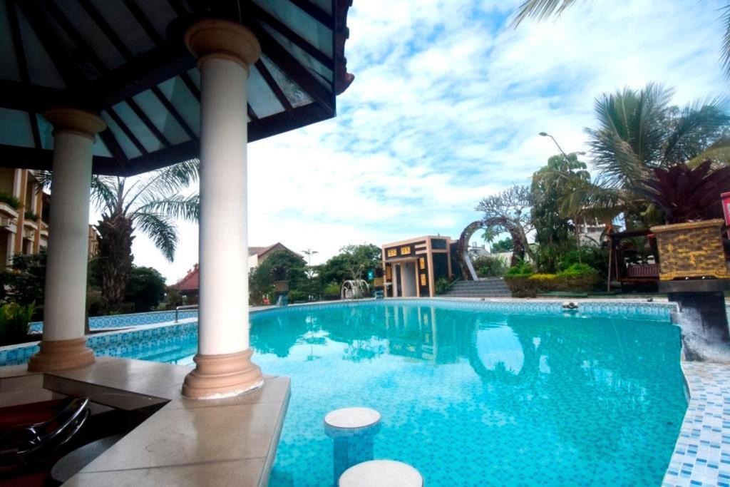 Zamzam Hotel And Resort Batu  Exterior photo